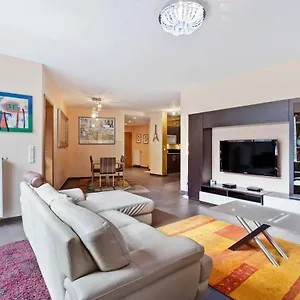 bright-classic-spacious-2br-apartment-close-to-lux-city-centre.luxembourghotelsguide.com/